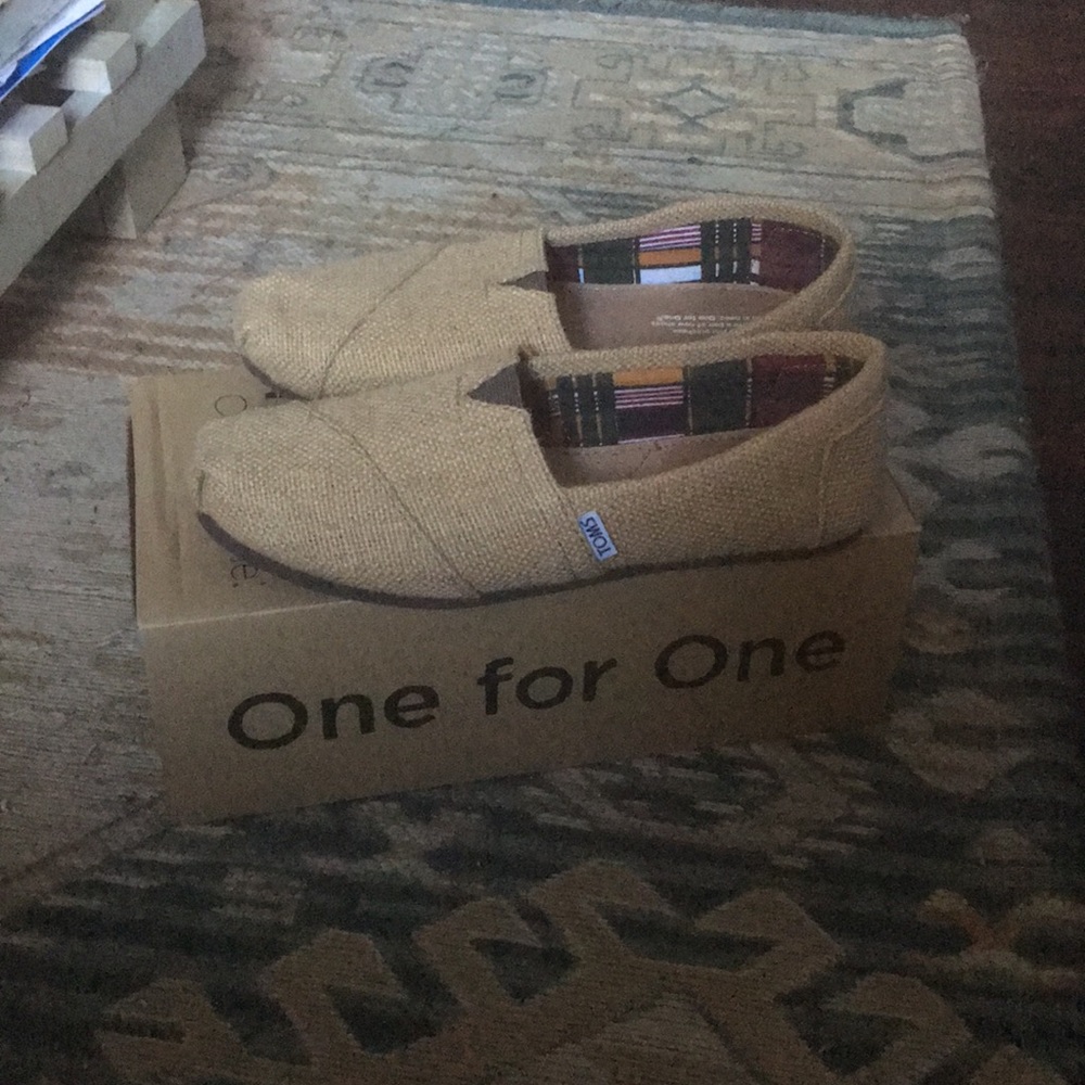 Burlap Toms
